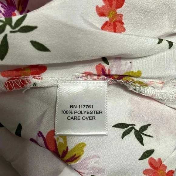 Speed Limit MPH Floral Cropped Top​​ - Picture 12 of 12